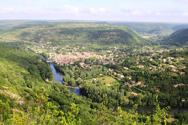 SAINT ANTONIN provient de gisements d’eau souterrains